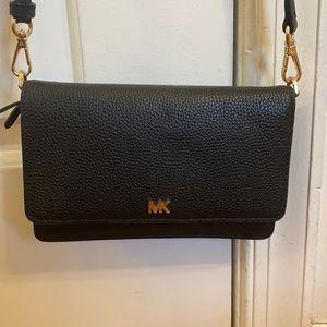 MICHAEL KORS Small crossbody 3 - in - 1 bag!!